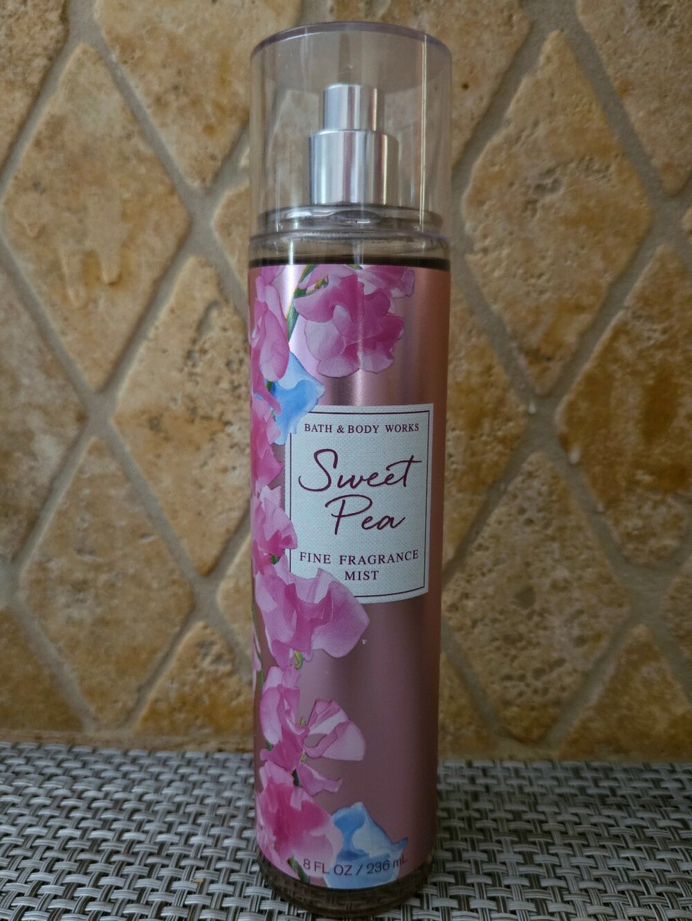 Bath & Body Works Sweet Pea Fine Fragrance Mist - Pink